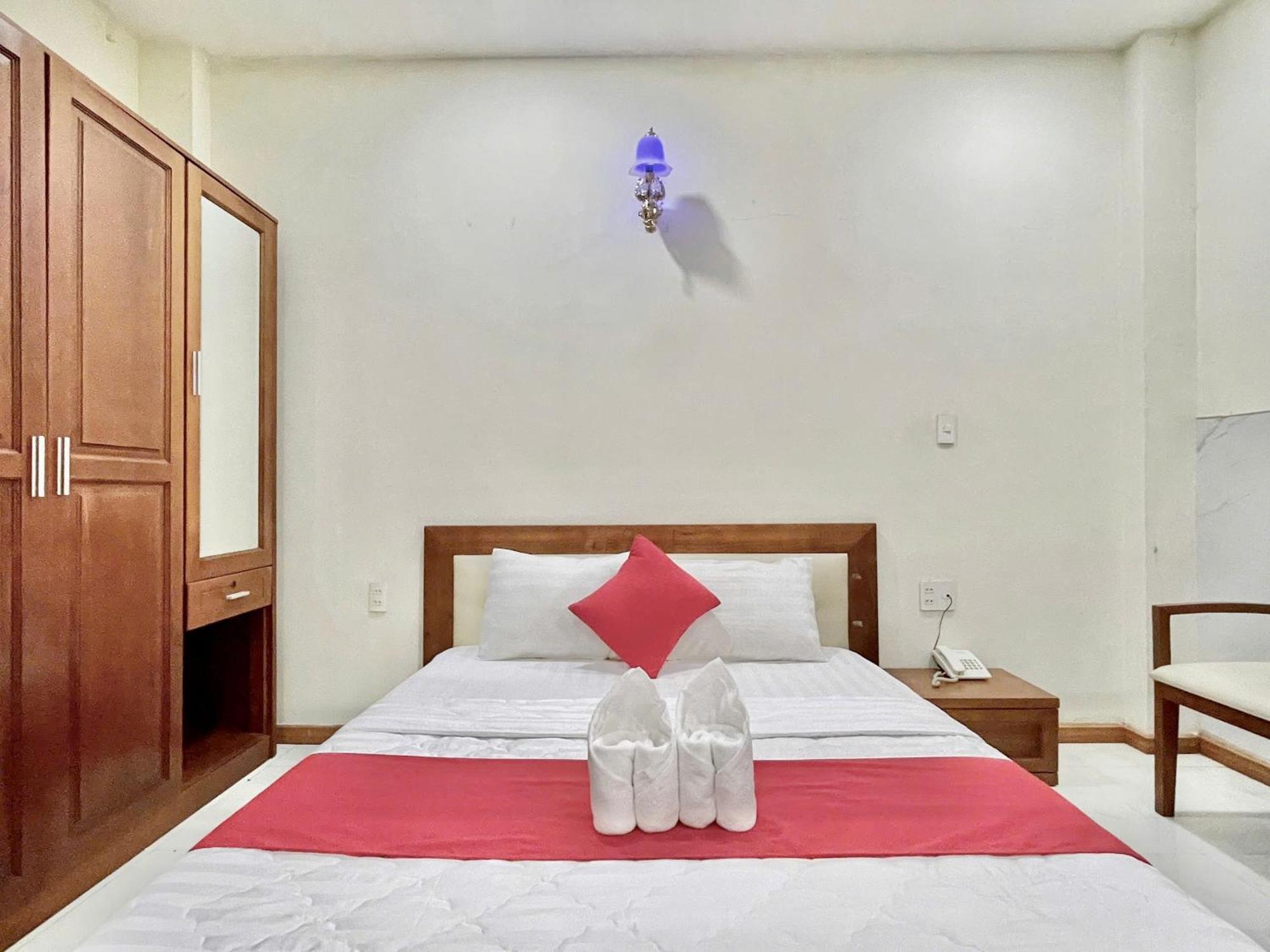 Nhu Y Hotel Ho Chi Minh-stad Buitenkant foto