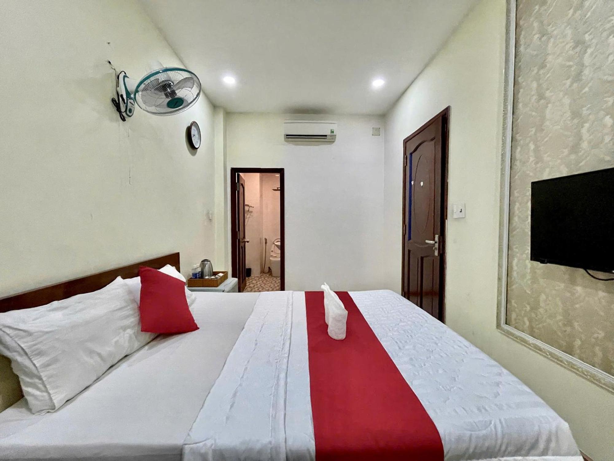 Nhu Y Hotel Ho Chi Minh-stad Buitenkant foto