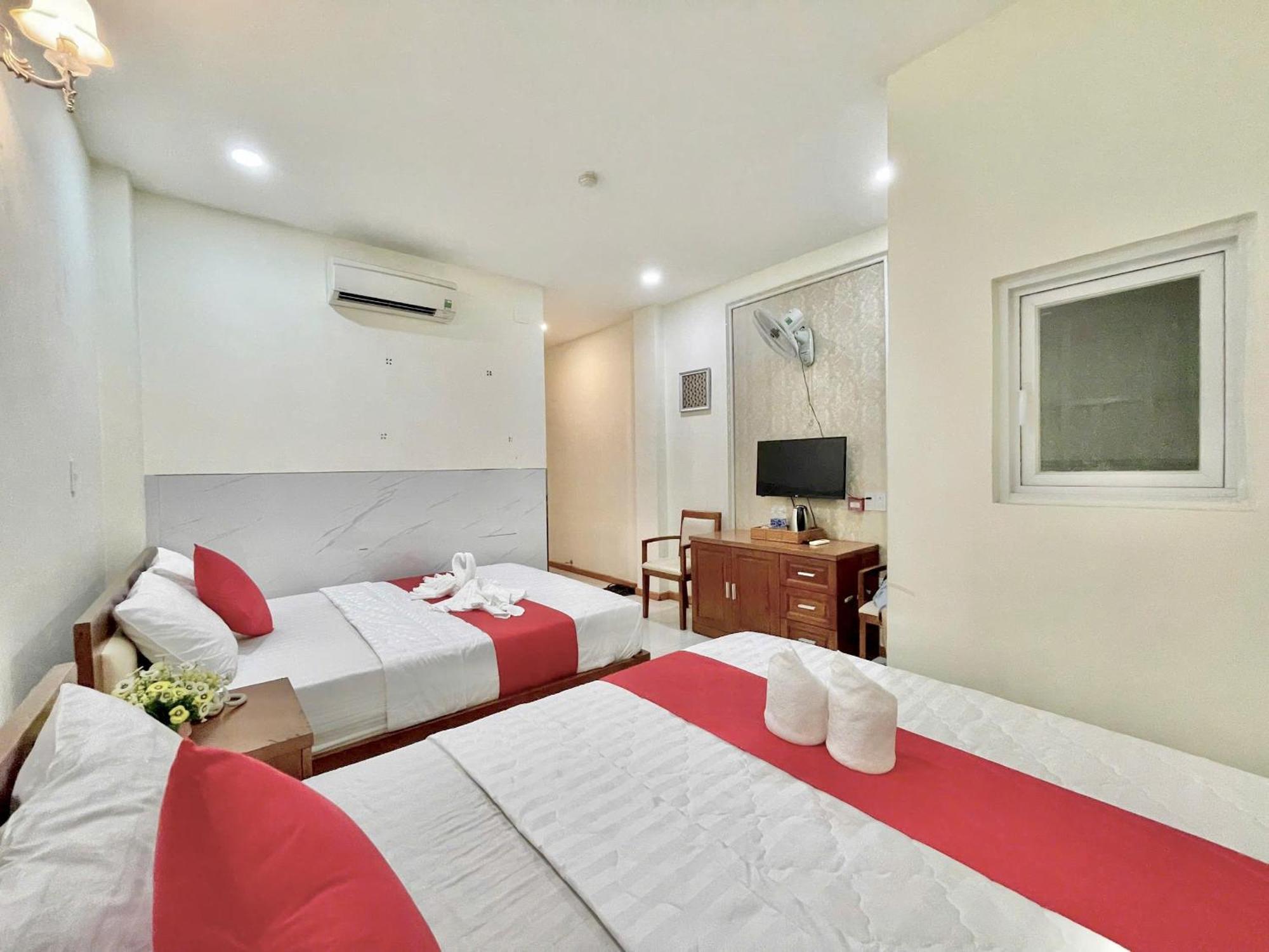 Nhu Y Hotel Ho Chi Minh-stad Buitenkant foto